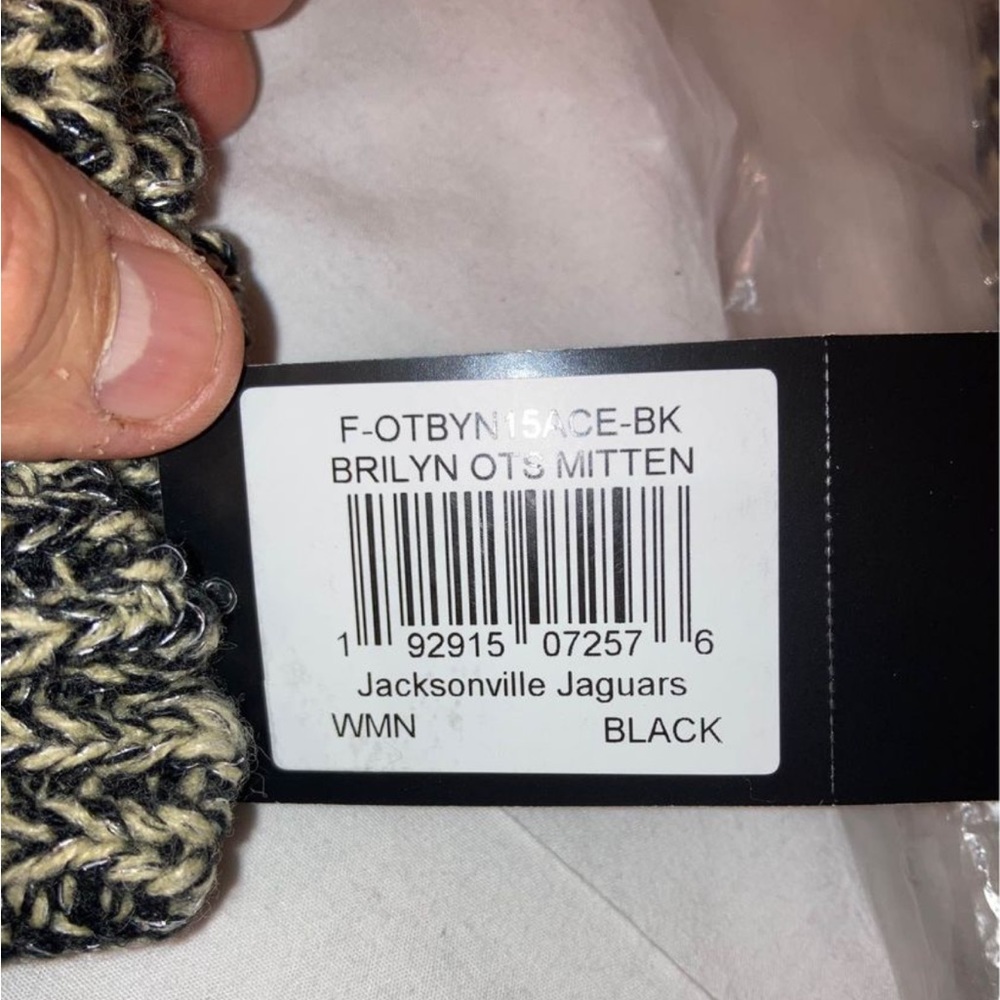 New w/ tag Jacksonville Jaguars Brilyn OTS NFL headwear Mitten Gloves Adult Size - Picture 7 of 7